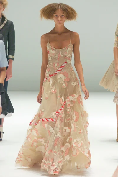 Look 35